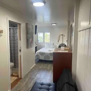 Tavares House Waialua