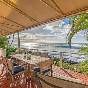 Waimea Bay Shoreline House Haleiwa